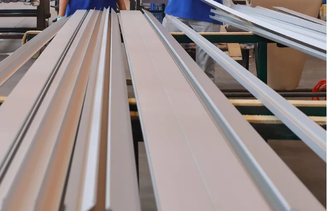 向假冒偽劣鋁材產(chǎn)品重拳出擊！中亞鋁業(yè)教你如何辨別真假！(圖6)