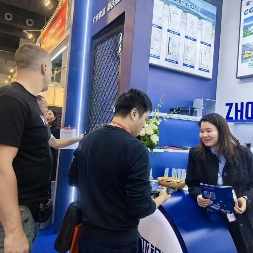 中亞鋁業(yè) “鋁” 光閃耀：廣交會首日現(xiàn)場搶“鮮”看！(圖6)